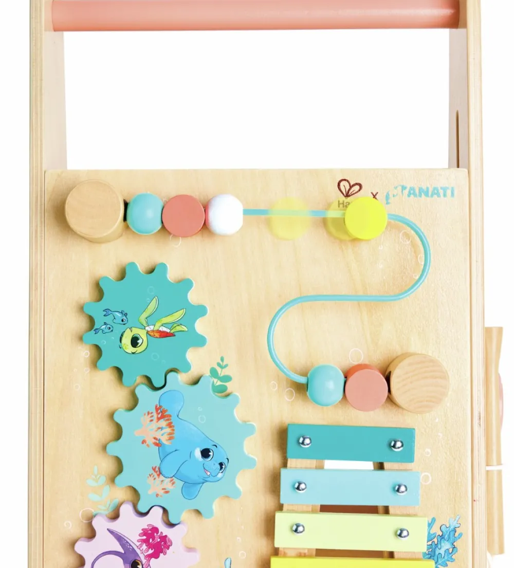 HAPE Andador de madera Manatí con 6 actividades