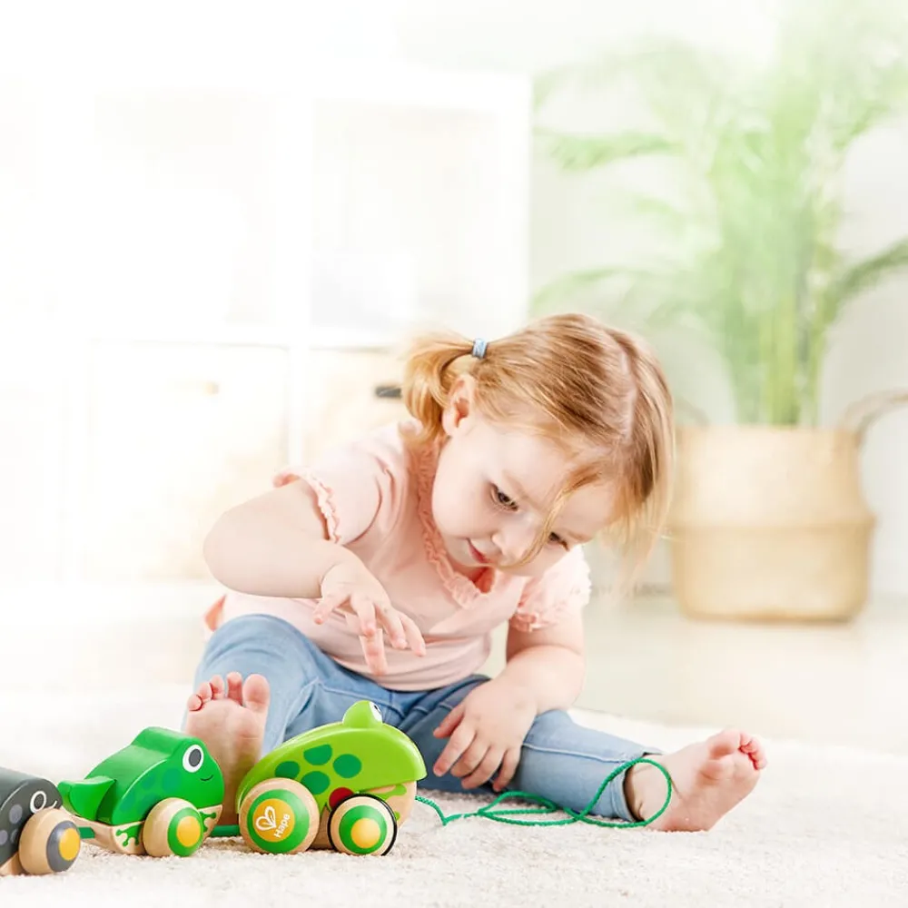 HAPE Juego Arrastre Familía de Ranas