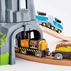 HAPE Montaña con luz y sonido